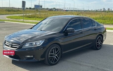 Honda Accord IX рестайлинг, 2013 год, 1 300 000 рублей, 7 фотография