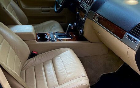 Volkswagen Touareg III, 2007 год, 1 050 000 рублей, 13 фотография