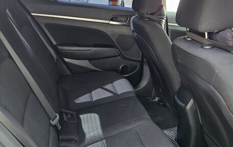 Hyundai Elantra VI рестайлинг, 2019 год, 1 290 000 рублей, 10 фотография