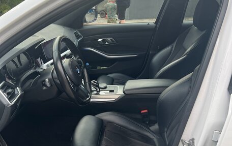 BMW 3 серия, 2019 год, 3 990 000 рублей, 9 фотография