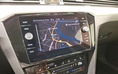 Volkswagen Passat B8 рестайлинг, 2021 год, 1 980 000 рублей, 4 фотография