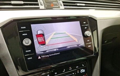 Volkswagen Passat B8 рестайлинг, 2021 год, 1 980 000 рублей, 11 фотография