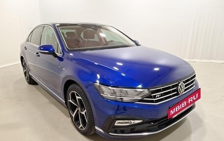 Volkswagen Passat B8 рестайлинг, 2021 год, 1 980 000 рублей, 20 фотография