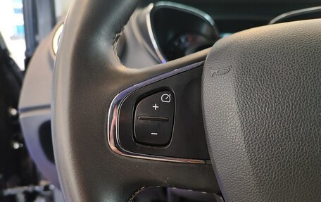 Renault Kaptur I рестайлинг, 2017 год, 1 495 000 рублей, 24 фотография