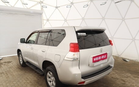 Toyota Land Cruiser Prado 150 рестайлинг 2, 2011 год, 2 590 000 рублей, 5 фотография