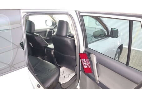 Toyota Land Cruiser Prado 150 рестайлинг 2, 2011 год, 2 590 000 рублей, 16 фотография