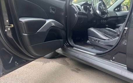 Mitsubishi Outlander III рестайлинг 3, 2008 год, 990 000 рублей, 6 фотография