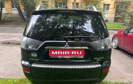 Mitsubishi Outlander III рестайлинг 3, 2008 год, 990 000 рублей, 4 фотография