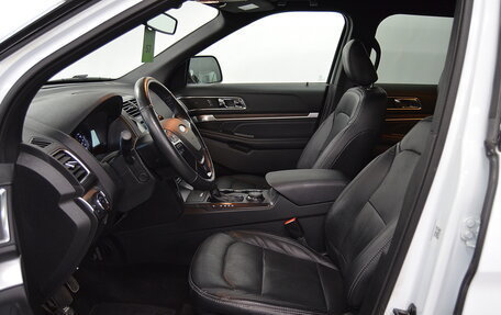 Ford Explorer VI, 2018 год, 2 750 000 рублей, 10 фотография