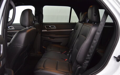 Ford Explorer VI, 2018 год, 2 750 000 рублей, 18 фотография