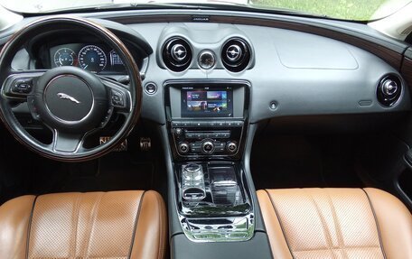 Jaguar XJ IV (X351), 2017 год, 4 300 000 рублей, 13 фотография