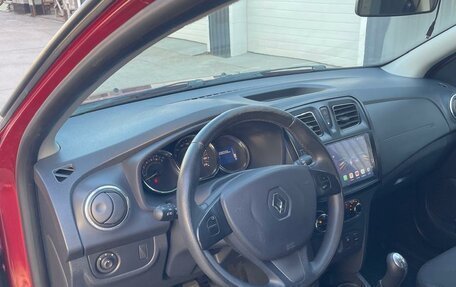 Renault Sandero II рестайлинг, 2015 год, 960 000 рублей, 7 фотография