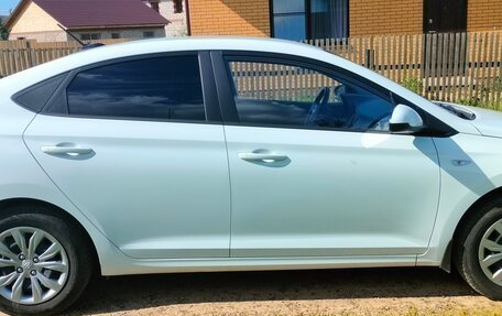 Hyundai Solaris II рестайлинг, 2020 год, 2 150 000 рублей, 5 фотография