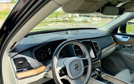 Volvo XC90 II рестайлинг, 2015 год, 3 150 000 рублей, 25 фотография