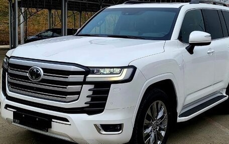 Toyota Land Cruiser, 2022 год, 11 000 000 рублей, 3 фотография