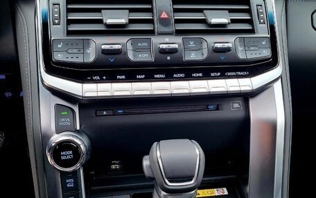 Toyota Land Cruiser, 2022 год, 11 000 000 рублей, 14 фотография