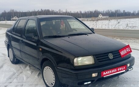 Volkswagen Vento, 1994 год, 130 000 рублей, 2 фотография