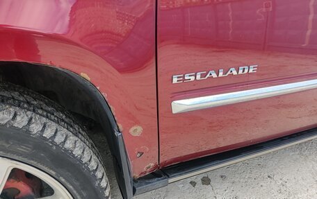 Cadillac Escalade III, 2011 год, 1 800 000 рублей, 2 фотография