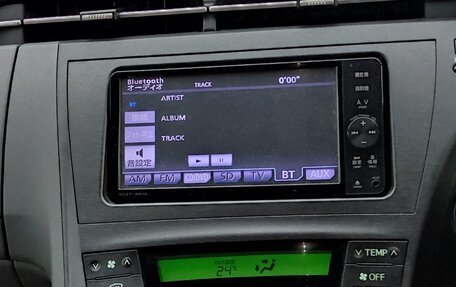 Toyota Prius, 2011 год, 1 000 000 рублей, 6 фотография