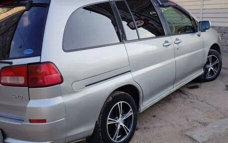 Nissan Liberty, 2002 год, 863 000 рублей, 2 фотография