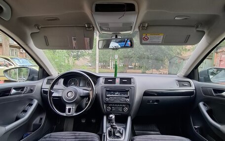 Volkswagen Jetta VI, 2012 год, 950 000 рублей, 8 фотография