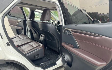 Lexus RX IV рестайлинг, 2017 год, 5 700 000 рублей, 10 фотография