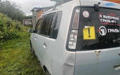 Nissan Cube II, 2001 год, 160 000 рублей, 5 фотография