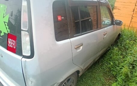 Nissan Cube II, 2001 год, 160 000 рублей, 7 фотография