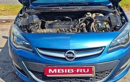 Opel Astra J, 2013 год, 880 000 рублей, 4 фотография