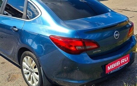 Opel Astra J, 2013 год, 880 000 рублей, 24 фотография