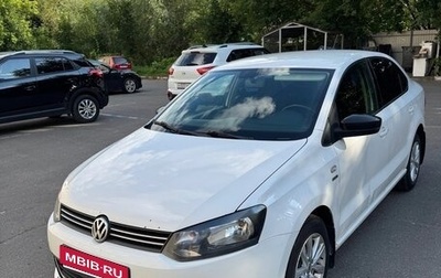 Volkswagen Polo VI (EU Market), 2013 год, 700 000 рублей, 1 фотография