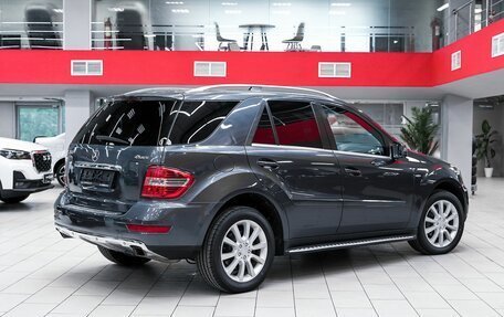 Mercedes-Benz M-Класс, 2011 год, 1 249 000 рублей, 2 фотография