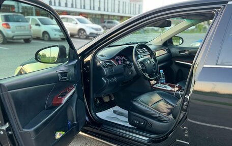 Toyota Camry, 2012 год, 1 900 000 рублей, 4 фотография