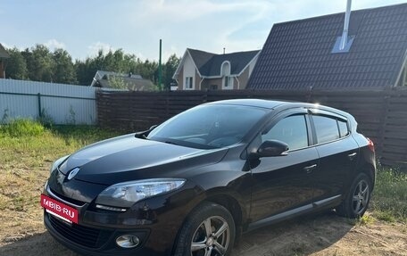 Renault Megane III, 2014 год, 950 000 рублей, 2 фотография