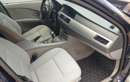 BMW 5 серия, 2004 год, 1 320 000 рублей, 7 фотография