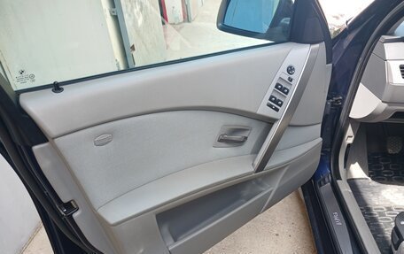 BMW 5 серия, 2004 год, 1 320 000 рублей, 11 фотография