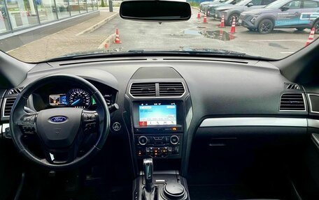 Ford Explorer VI, 2017 год, 2 500 000 рублей, 14 фотография