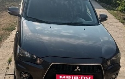 Mitsubishi Outlander III рестайлинг 3, 2010 год, 950 000 рублей, 1 фотография