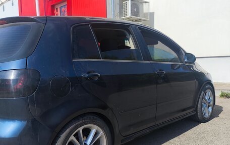 Volkswagen Golf Plus II, 2011 год, 500 000 рублей, 2 фотография