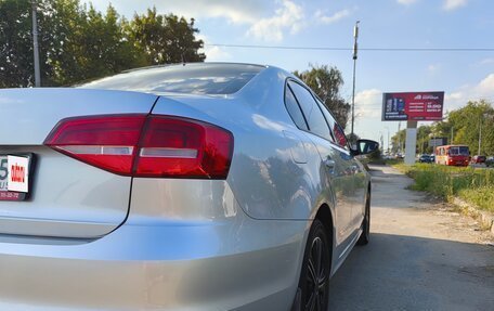 Volkswagen Jetta VI, 2015 год, 1 090 000 рублей, 3 фотография