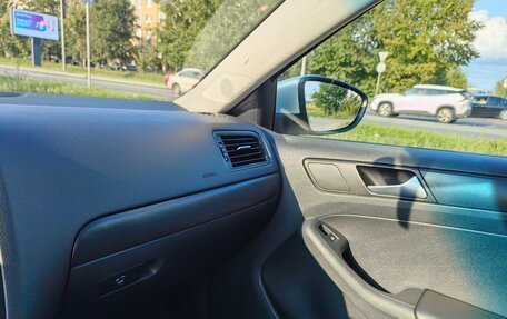 Volkswagen Jetta VI, 2015 год, 1 090 000 рублей, 7 фотография