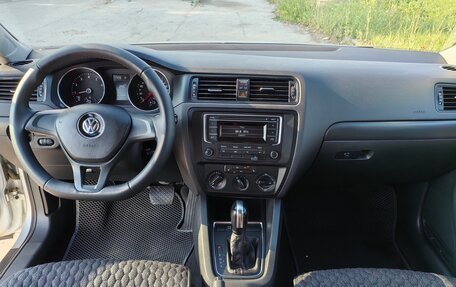 Volkswagen Jetta VI, 2015 год, 1 090 000 рублей, 36 фотография