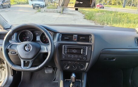 Volkswagen Jetta VI, 2015 год, 1 090 000 рублей, 34 фотография