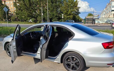 Volkswagen Jetta VI, 2015 год, 1 090 000 рублей, 37 фотография