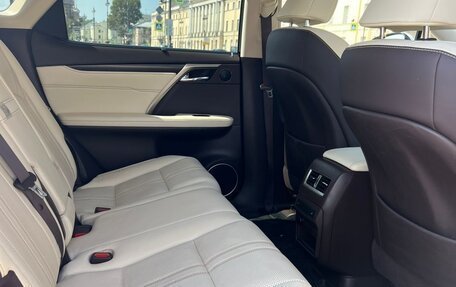Lexus RX IV рестайлинг, 2018 год, 4 600 000 рублей, 4 фотография