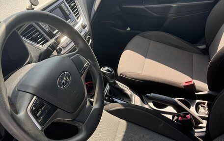 Hyundai Solaris II рестайлинг, 2019 год, 1 300 000 рублей, 6 фотография