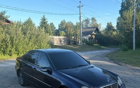 Mercedes-Benz C-Класс, 2001 год, 250 000 рублей, 3 фотография