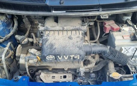 Toyota Yaris III рестайлинг, 2008 год, 700 000 рублей, 24 фотография