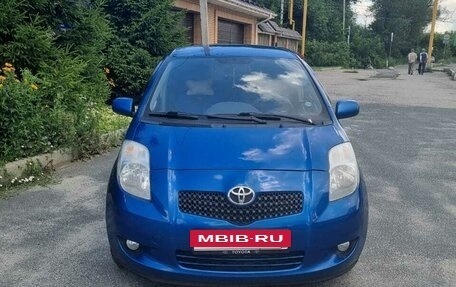Toyota Yaris III рестайлинг, 2008 год, 700 000 рублей, 20 фотография