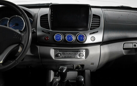 Mitsubishi L200 IV рестайлинг, 2007 год, 715 000 рублей, 13 фотография